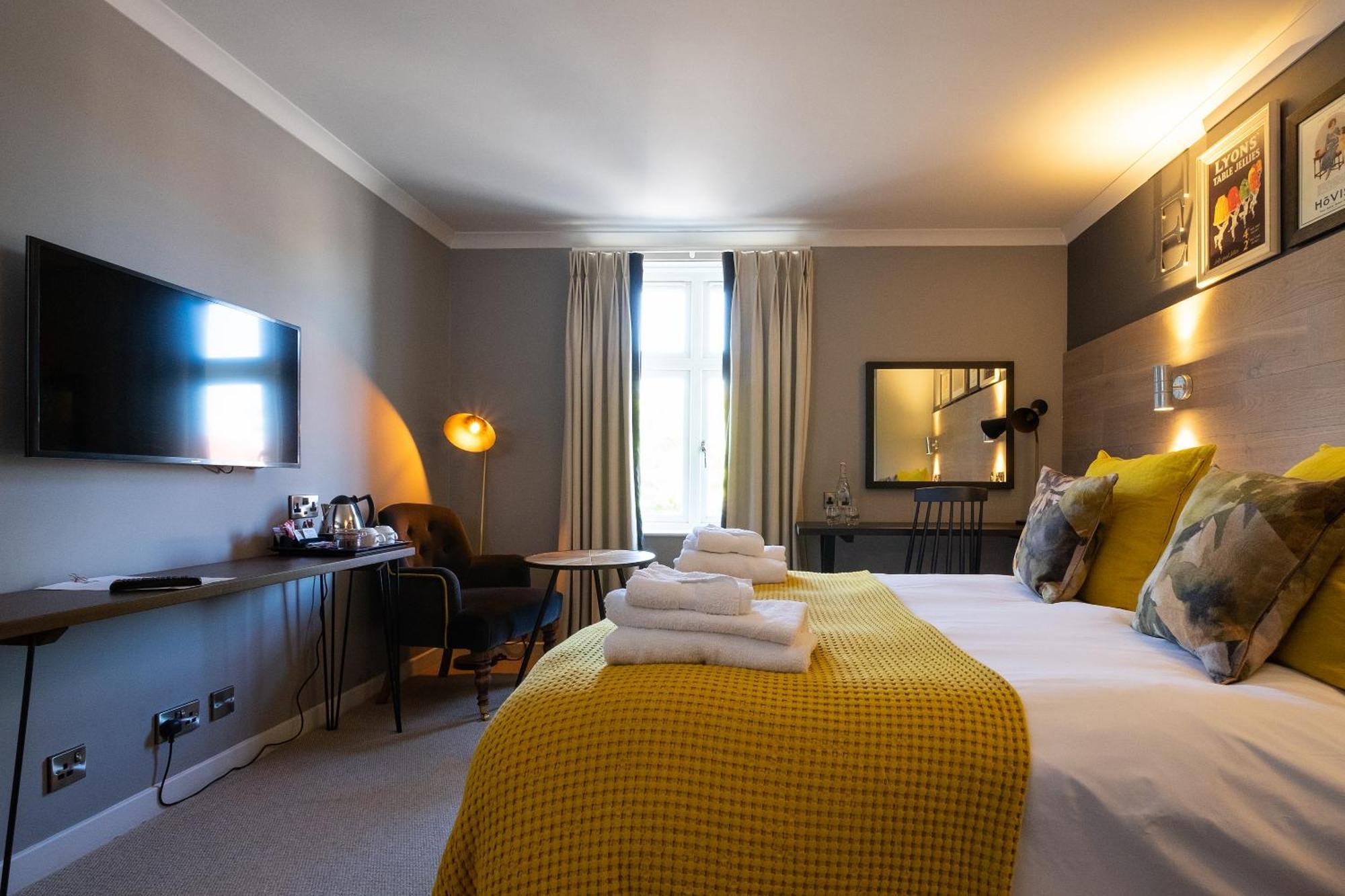 Bridge Hotel Greenford Kültér fotó