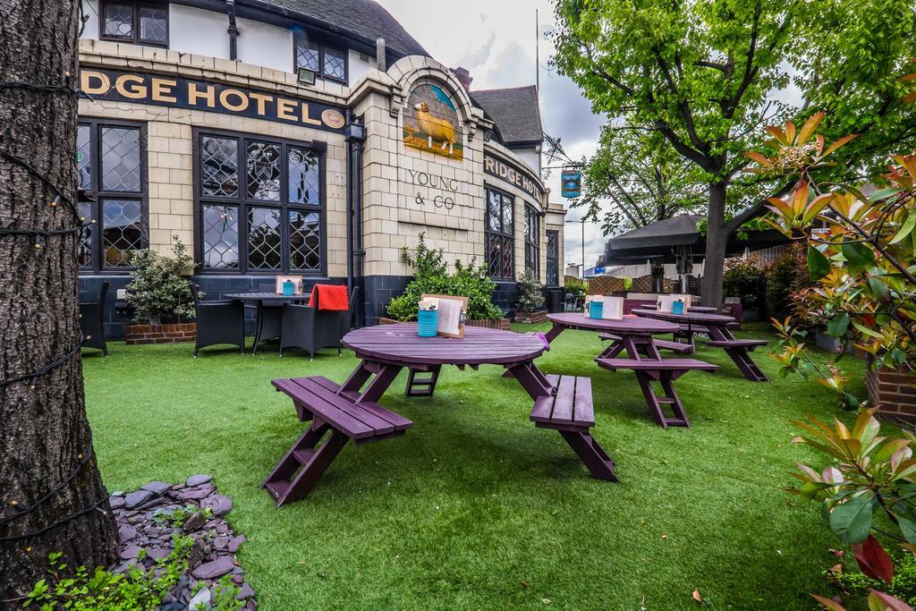 Bridge Hotel Greenford Kültér fotó