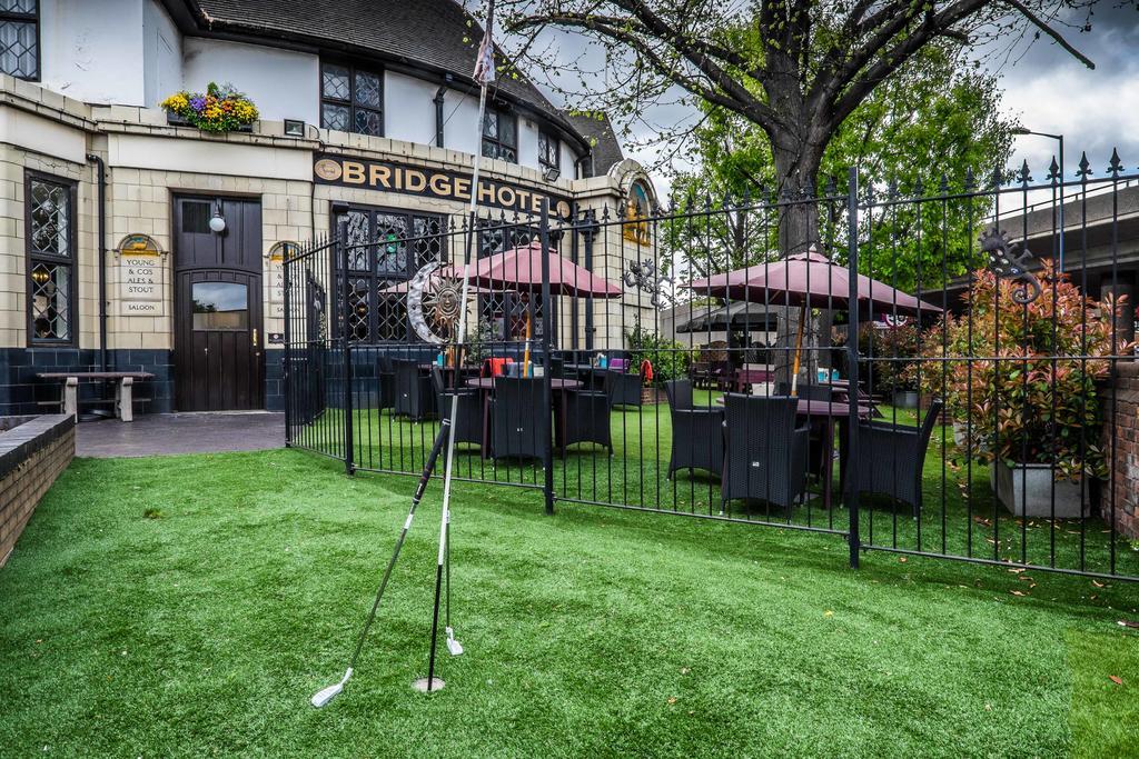 Bridge Hotel Greenford Kültér fotó