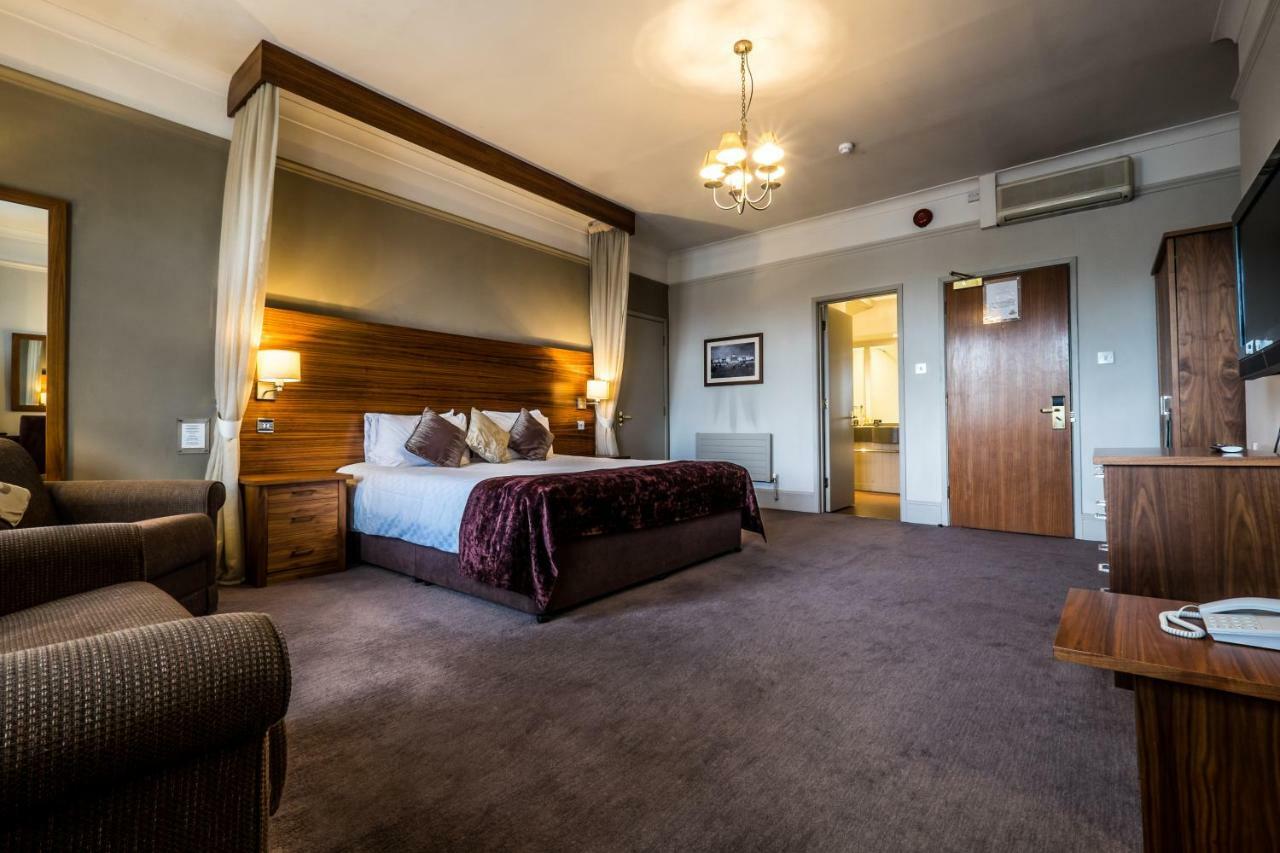 Bridge Hotel Greenford Kültér fotó