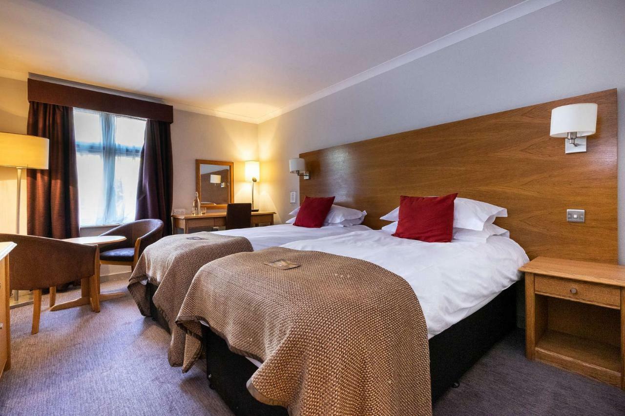 Bridge Hotel Greenford Kültér fotó