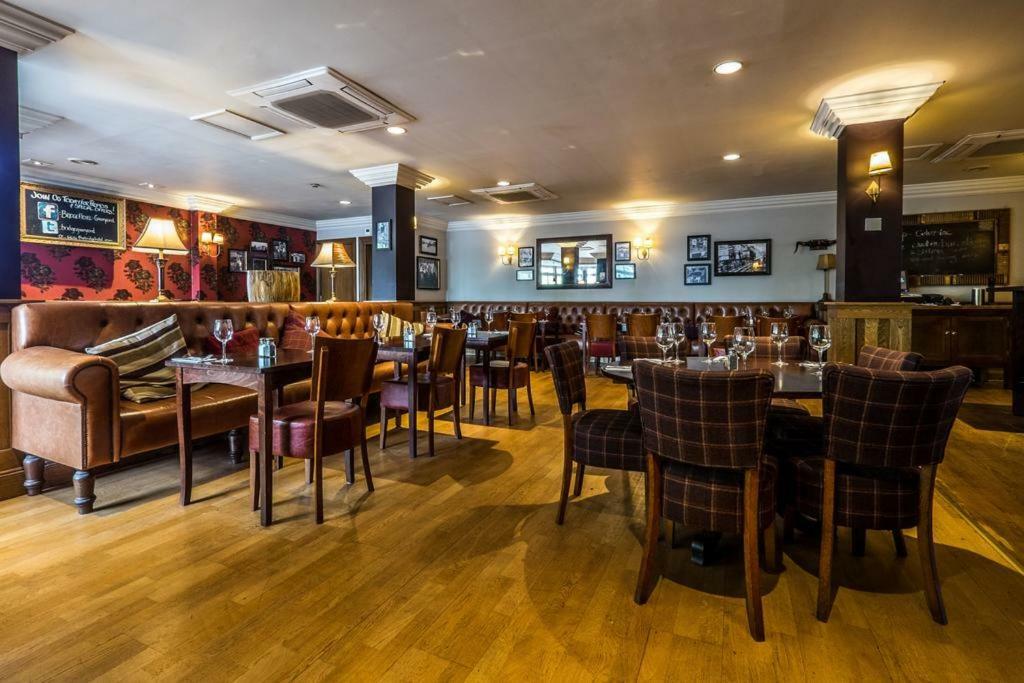 Bridge Hotel Greenford Kültér fotó